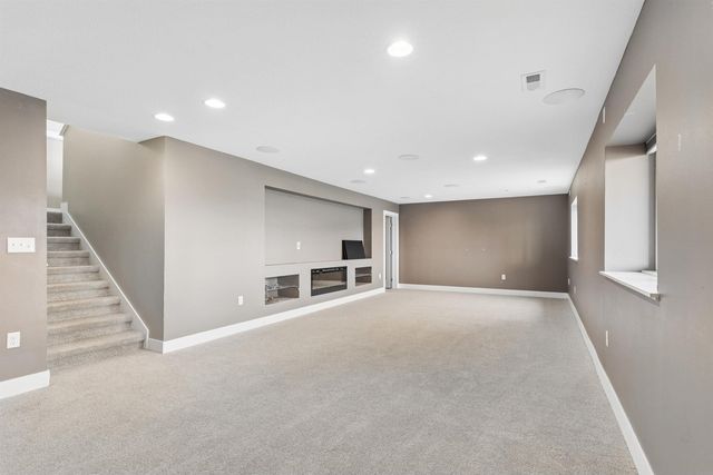 4419 Eden Way, Cedar Falls, IA 50613