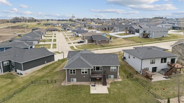 4419 Eden Way, Cedar Falls, IA 50613