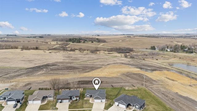 4419 Eden Way, Cedar Falls, IA 50613