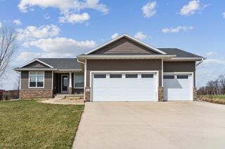 4419 Eden Way, Cedar Falls, IA 50613
