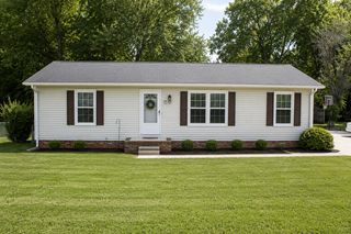 701 Herb Dr, Lawrenceburg, TN 38464