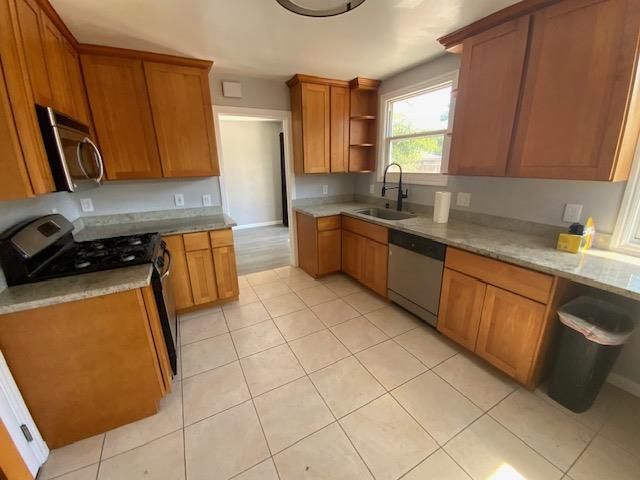 1027 Valota Road, Redwood City, CA 94061