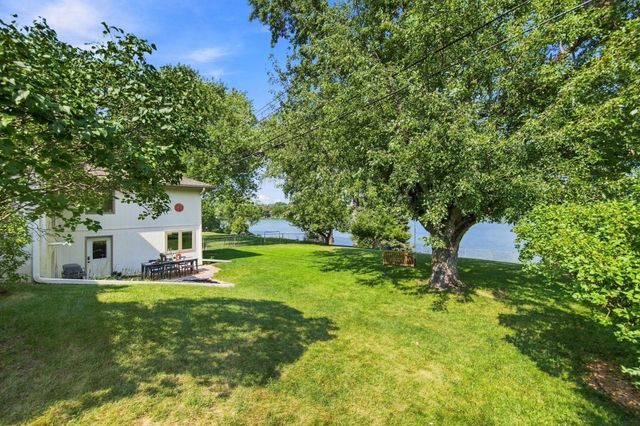 1129 Pike Lake Drive, New Brighton, MN 55112