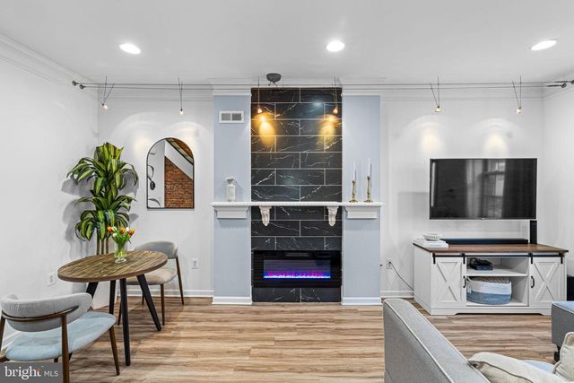 3018 W HARPER ST, Philadelphia, PA 19130