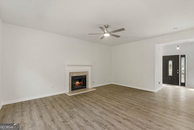 3913 Willow Fields Court, Loganville, GA 30052