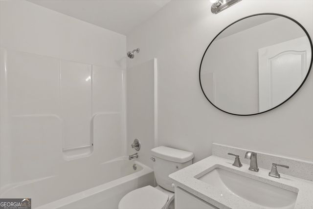 3913 Willow Fields Court, Loganville, GA 30052