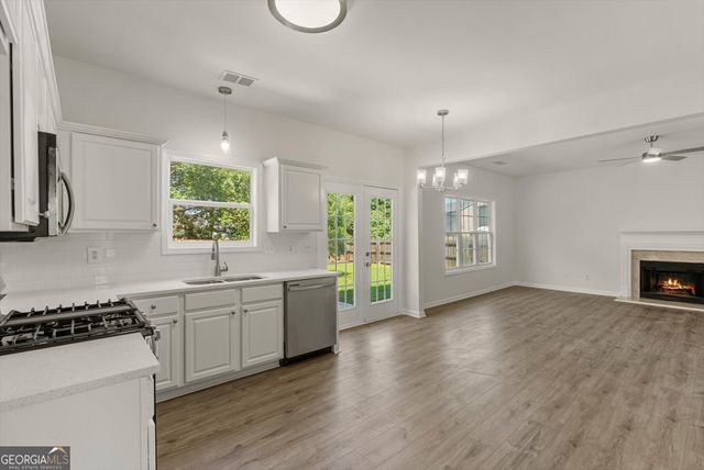3913 Willow Fields Court, Loganville, GA 30052