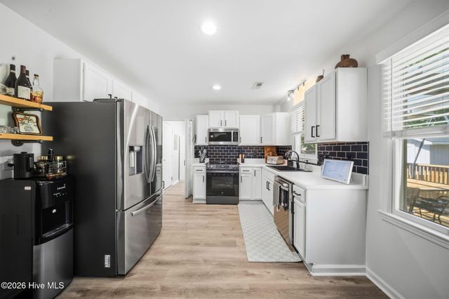 436 Motts Creek Road, Wilmington, NC 28412