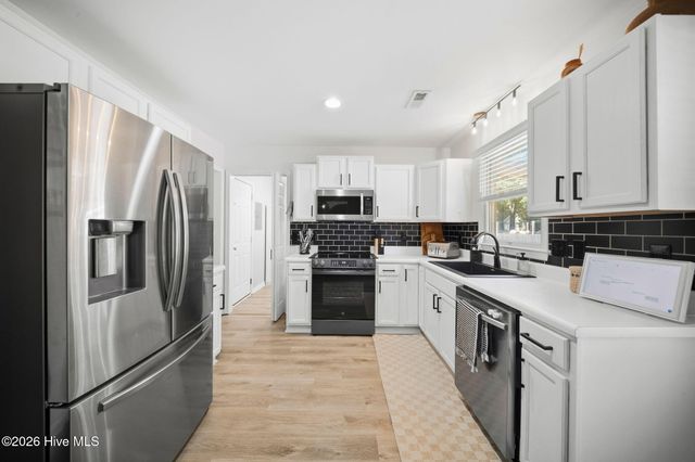436 Motts Creek Road, Wilmington, NC 28412