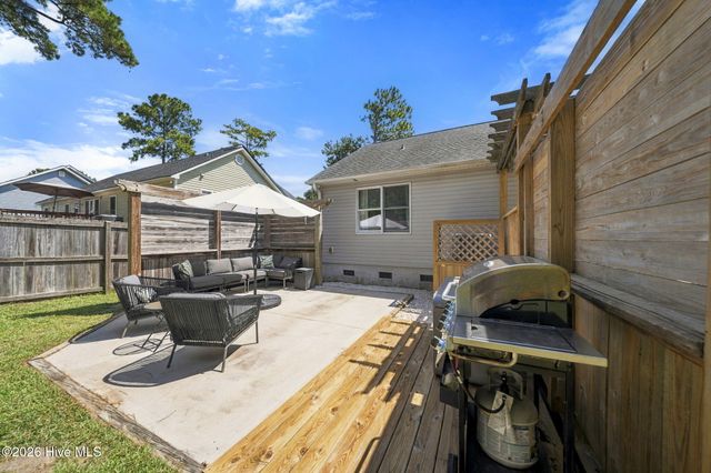 436 Motts Creek Road, Wilmington, NC 28412