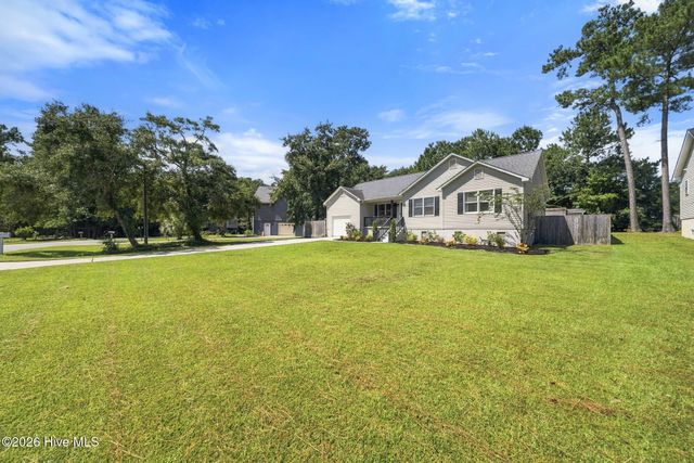 436 Motts Creek Road, Wilmington, NC 28412