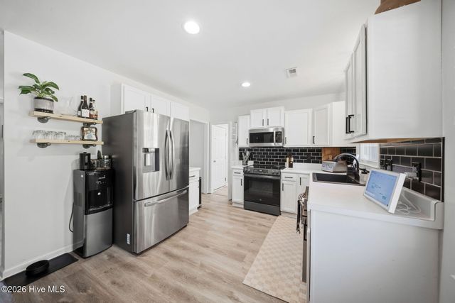 436 Motts Creek Road, Wilmington, NC 28412