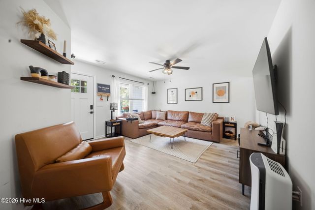 436 Motts Creek Road, Wilmington, NC 28412