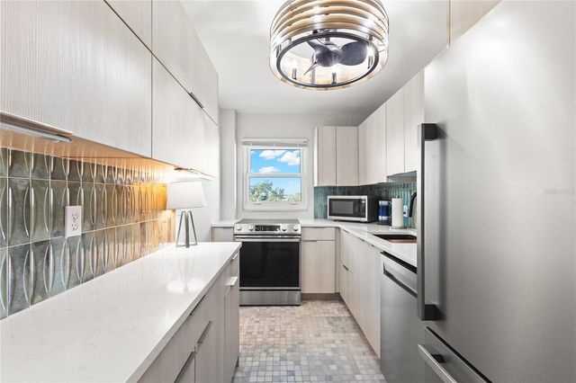 841 4TH AVENUE N 53, St Petersburg, FL 33701