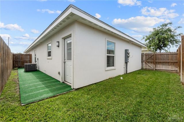 1317 S Xanthia Street, Alton, TX 78573
