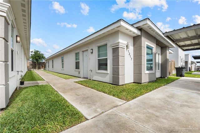 1317 S Xanthia Street, Alton, TX 78573