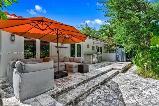 186 Edgewater Dr 0, Coral Gables, FL 33133