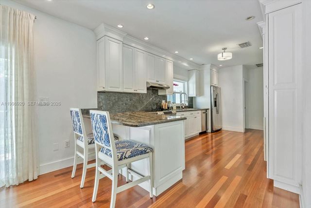 186 Edgewater Dr 0, Coral Gables, FL 33133