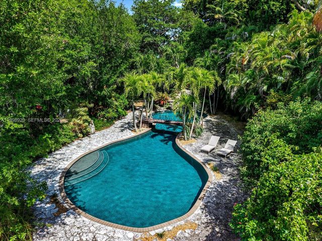 186 Edgewater Dr 0, Coral Gables, FL 33133