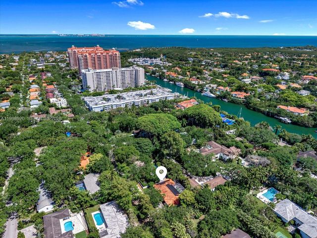 186 Edgewater Dr 0, Coral Gables, FL 33133
