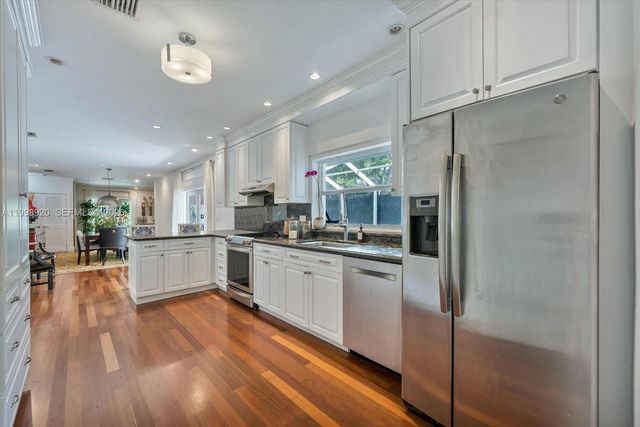 186 Edgewater Dr 0, Coral Gables, FL 33133