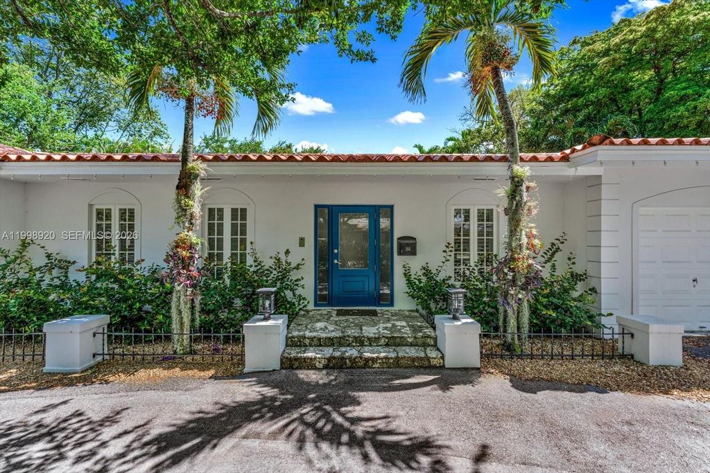 186 Edgewater Dr 0, Coral Gables, FL 33133