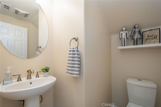 28802 Silversmith, Valencia, CA 91354