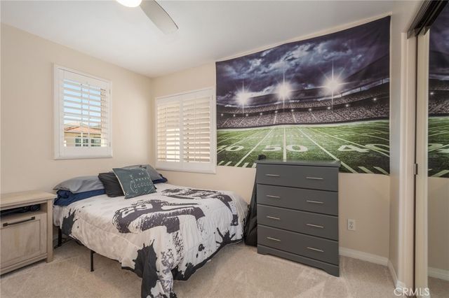 28802 Silversmith, Valencia, CA 91354