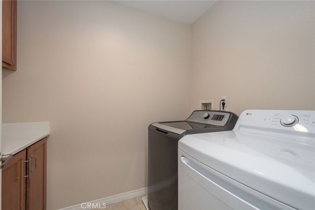 28802 Silversmith, Valencia, CA 91354