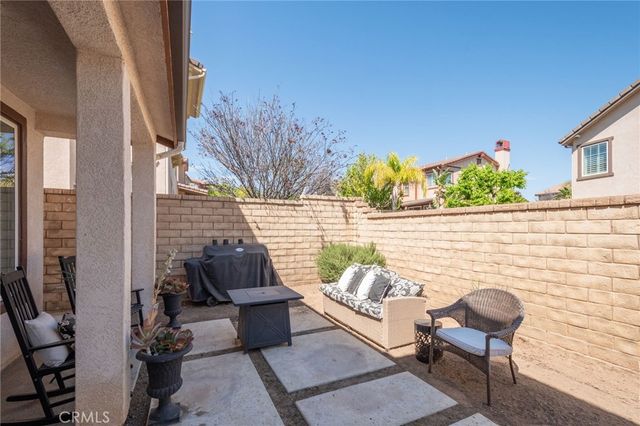 28802 Silversmith, Valencia, CA 91354