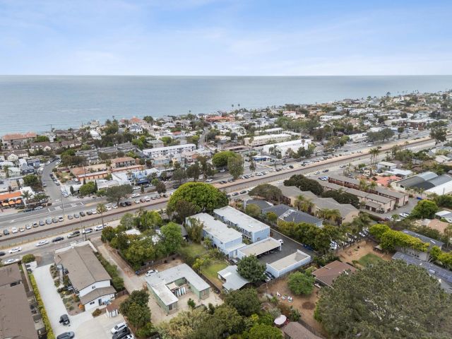 981 N Vulcan Ave 7, Encinitas, CA 92024
