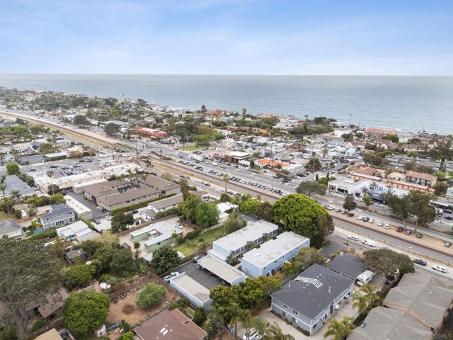 981 N Vulcan Ave 7, Encinitas, CA 92024