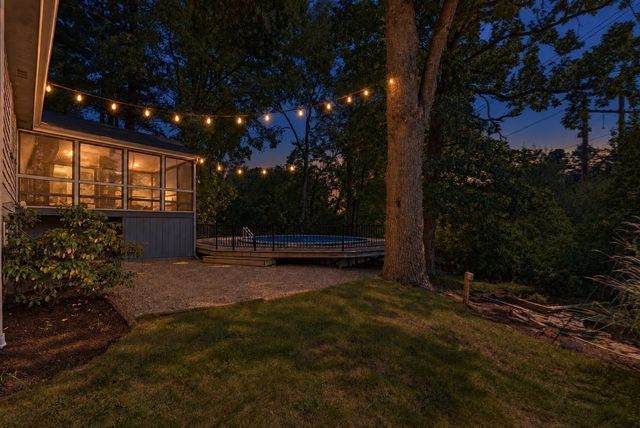 10 Jason Cir, North Attleboro, MA 02760