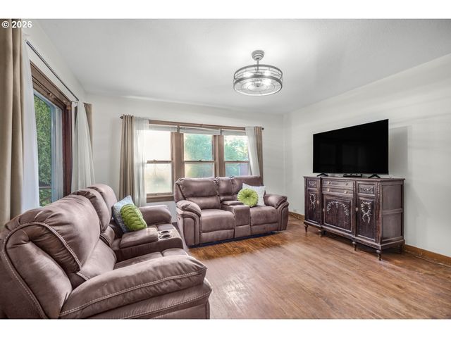 17414 Ne 199TH St, Battle Ground, WA 98604