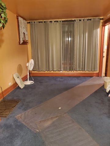 7817 S Rhodes Avenue, Chicago, IL 60619