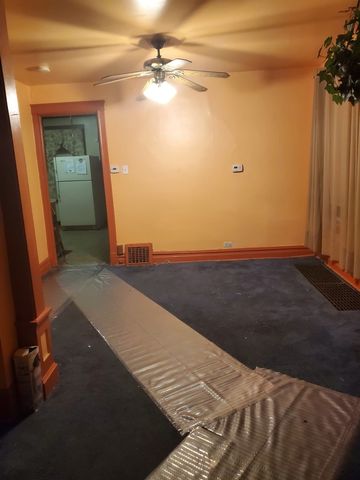 7817 S Rhodes Avenue, Chicago, IL 60619