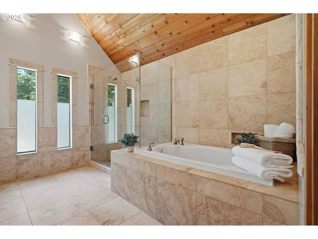 8122 Sw 54TH Ave, Portland, OR 97219