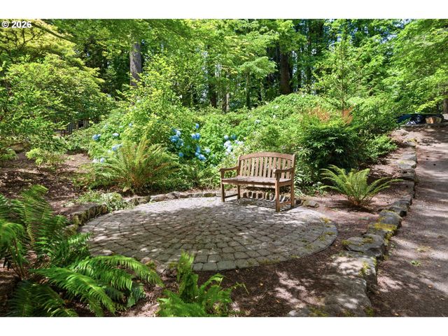 8122 Sw 54TH Ave, Portland, OR 97219