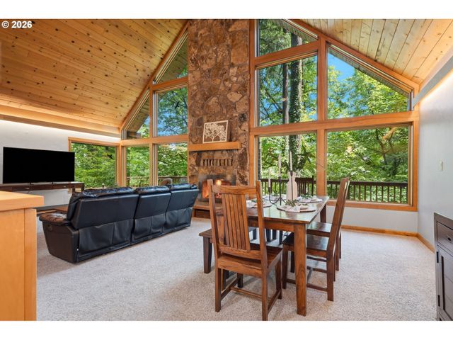 8122 Sw 54TH Ave, Portland, OR 97219