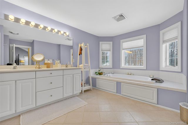 31 Dew Drop Lane, Hopewell Junction, NY 12533