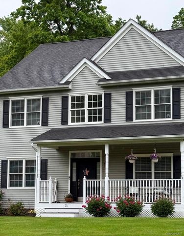 31 Dew Drop Lane, Hopewell Junction, NY 12533