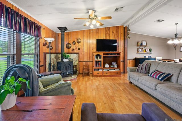 38449 Charleston Rd, Prairieville, LA 70769