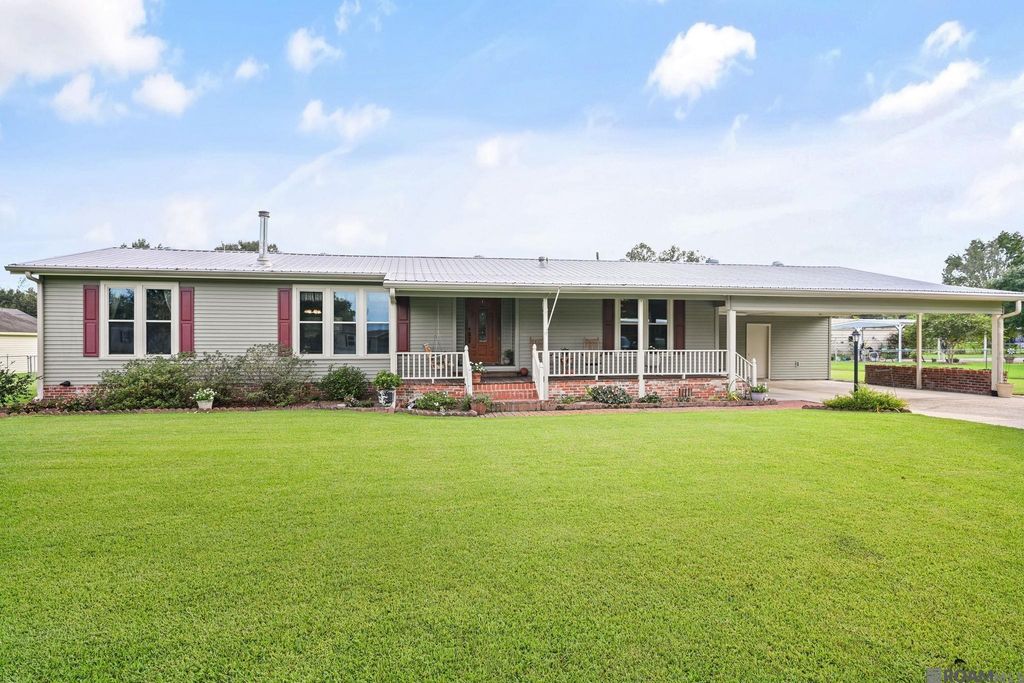 38449 Charleston Rd, Prairieville, LA 70769