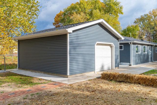 24933 County Road 106, Elkhart, IN 46514