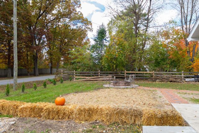 24933 County Road 106, Elkhart, IN 46514