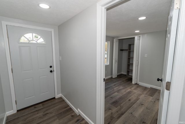 24933 County Road 106, Elkhart, IN 46514