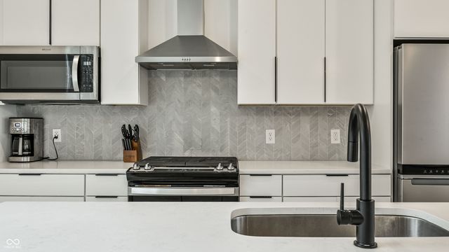 423 Leota Street, Indianapolis, IN 46203