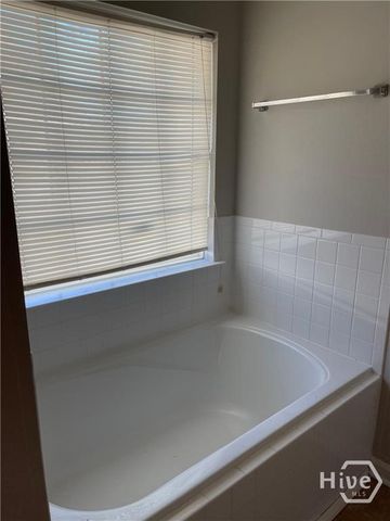 256 Young Way, Richmond Hill, GA 31324