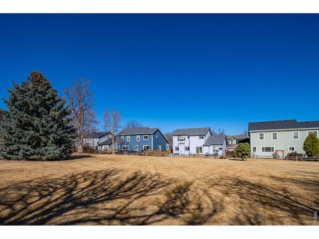 539 Abbey Dr, Longmont, CO 80504