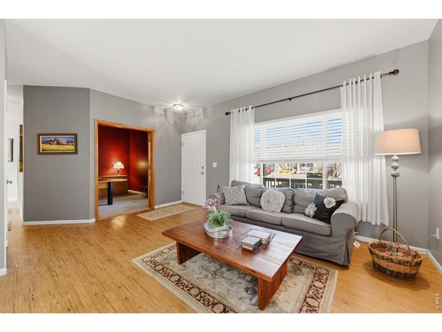 539 Abbey Dr, Longmont, CO 80504